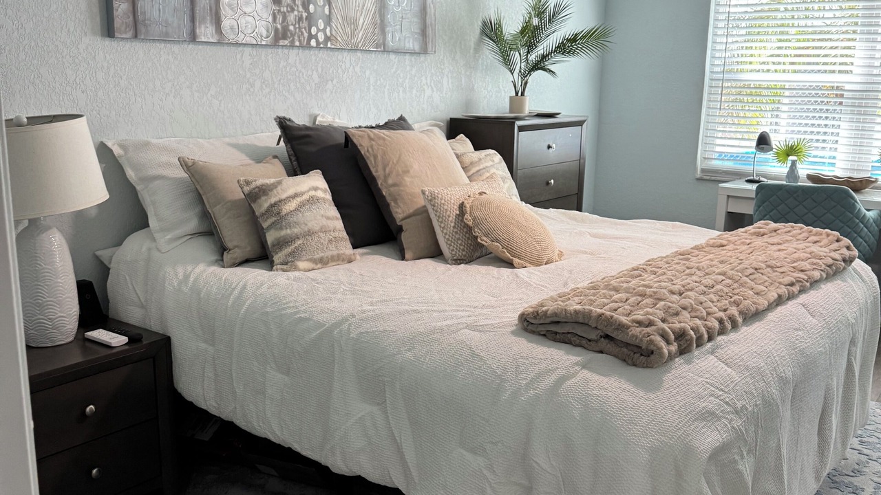 Photo of Bedroom in North Redington Beach