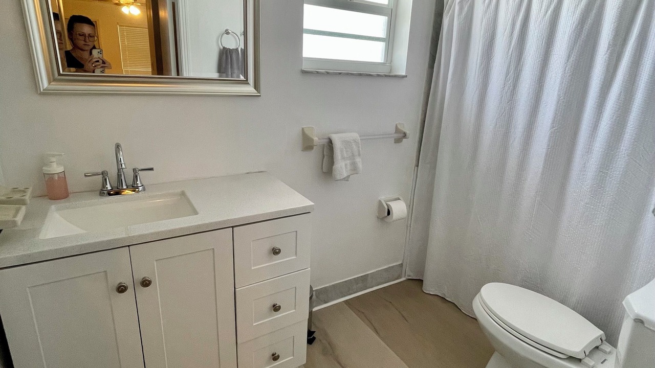 Photo of Bathroom in Sailboat Bend