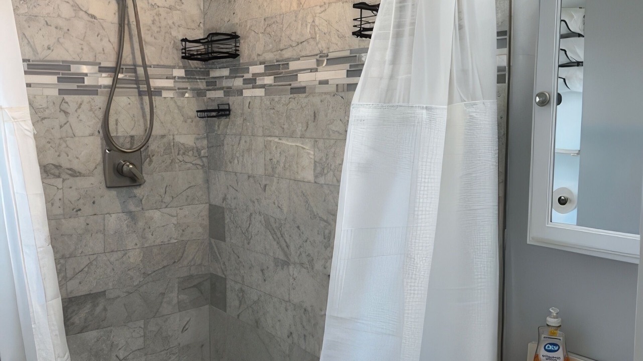 Photo of Bathroom in Venetian Shores