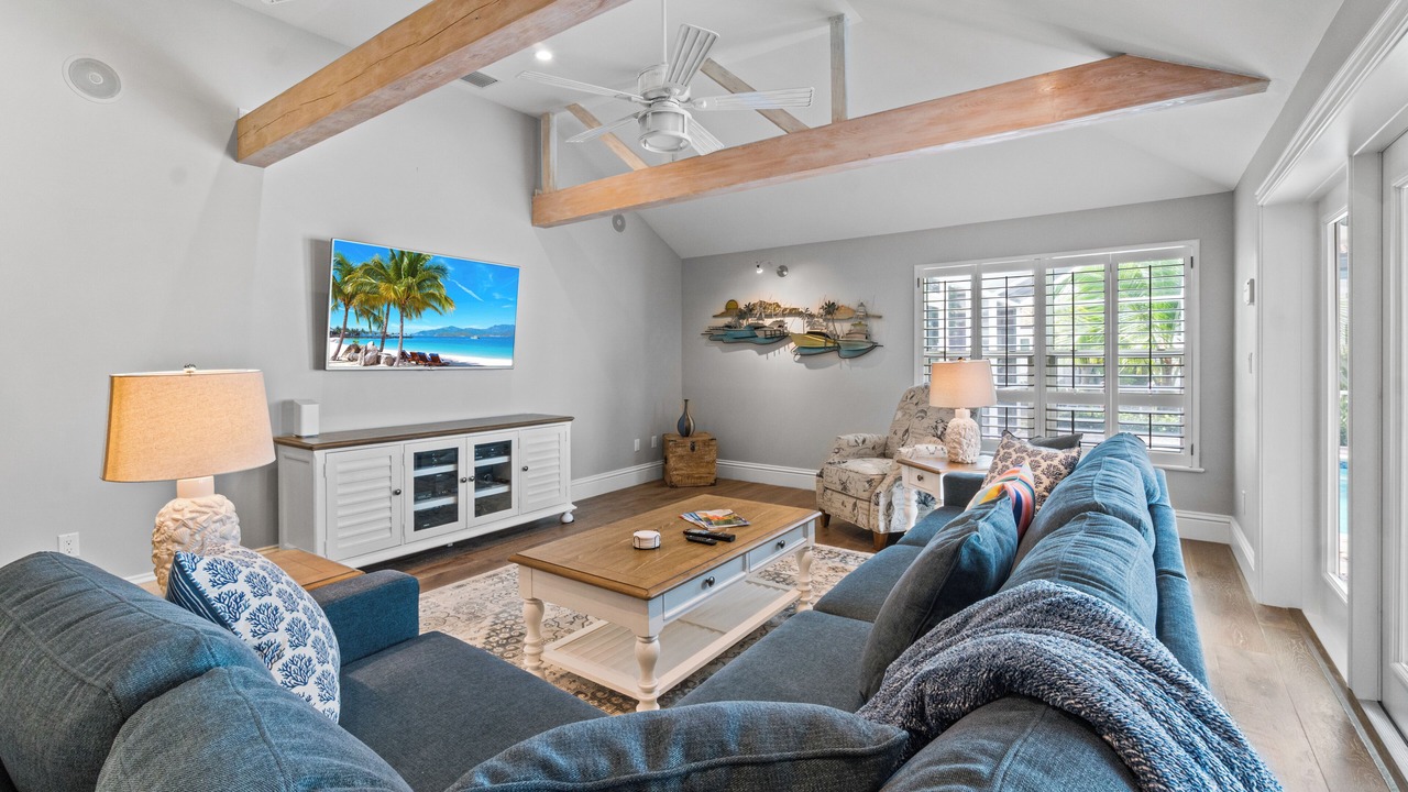 Photo of Livingroom in Royal Harbor