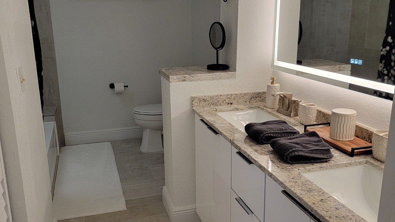 Photo of Bathroom in North Lauderdale