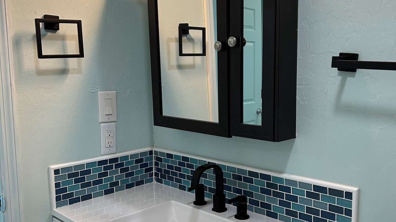 Photo of Bathroom in Lehigh Acres