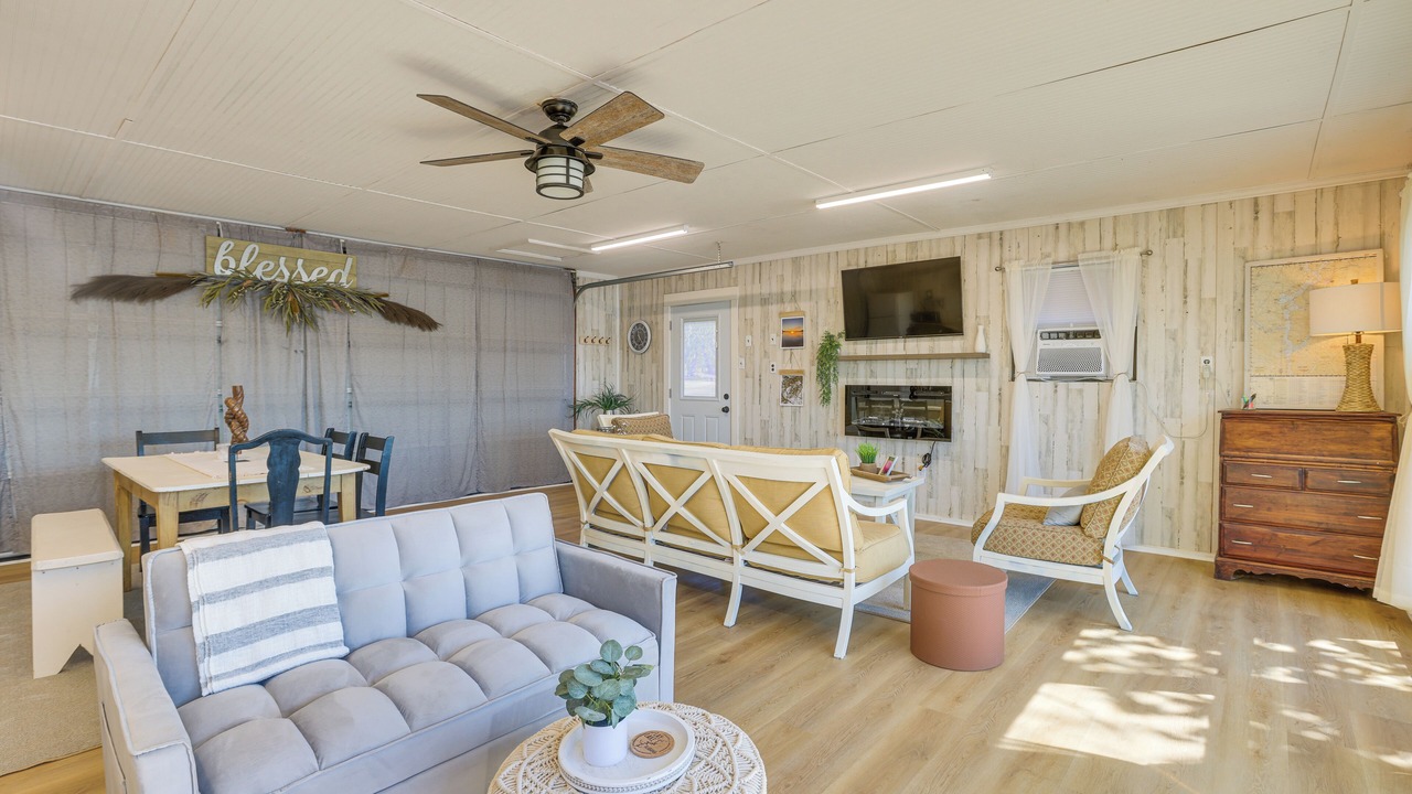 Photo of Livingroom in Wilsonville