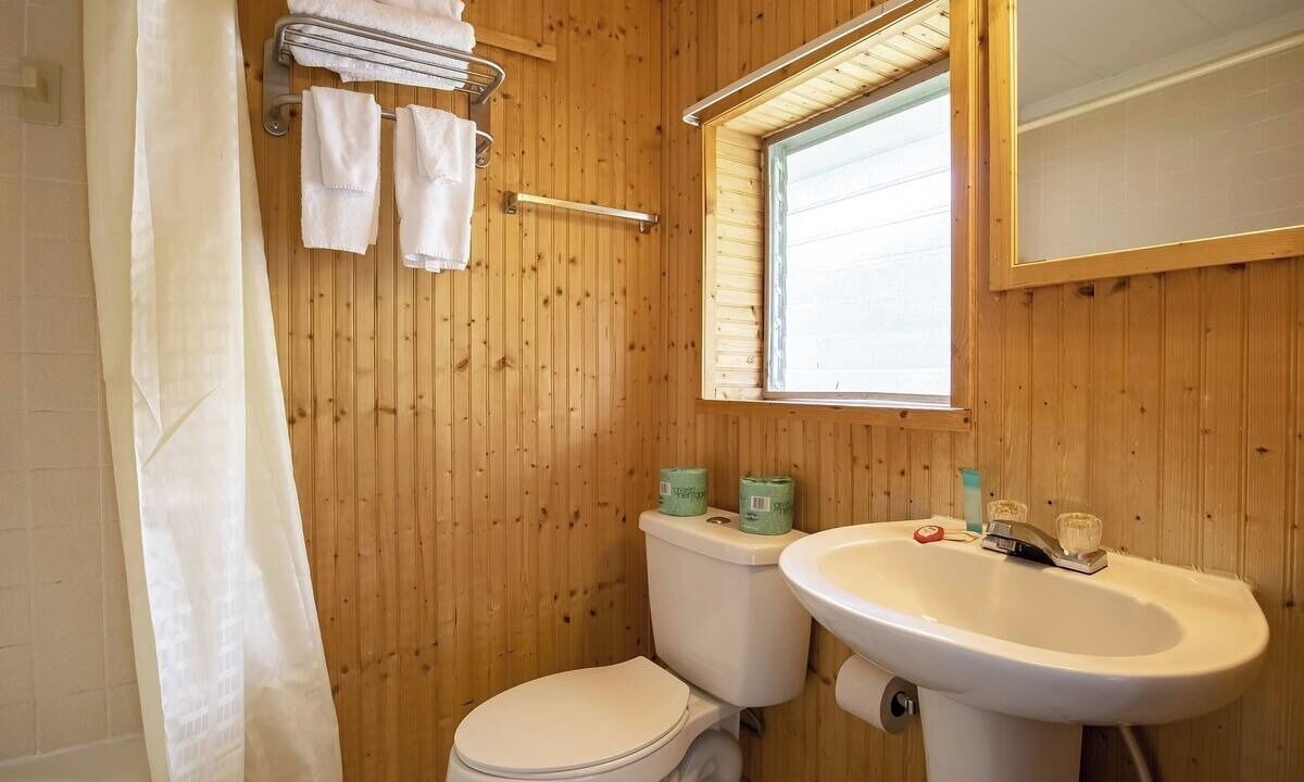 Photo of Bathroom in Cherokee