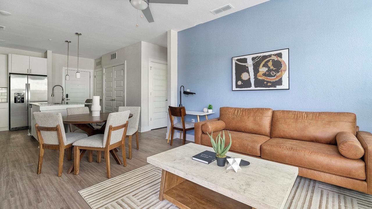 Photo of Livingroom in The Forum