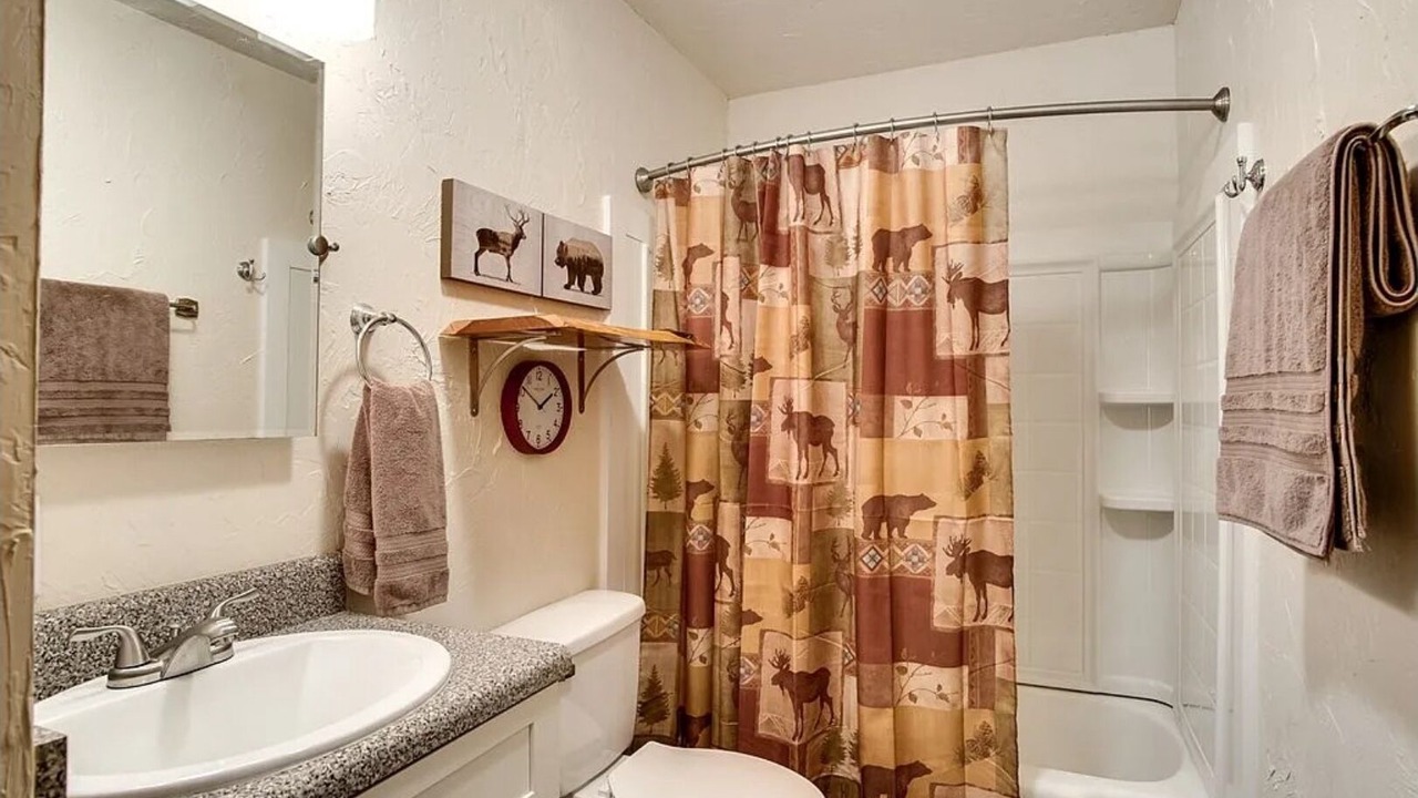 Photo of Bathroom in Highlands