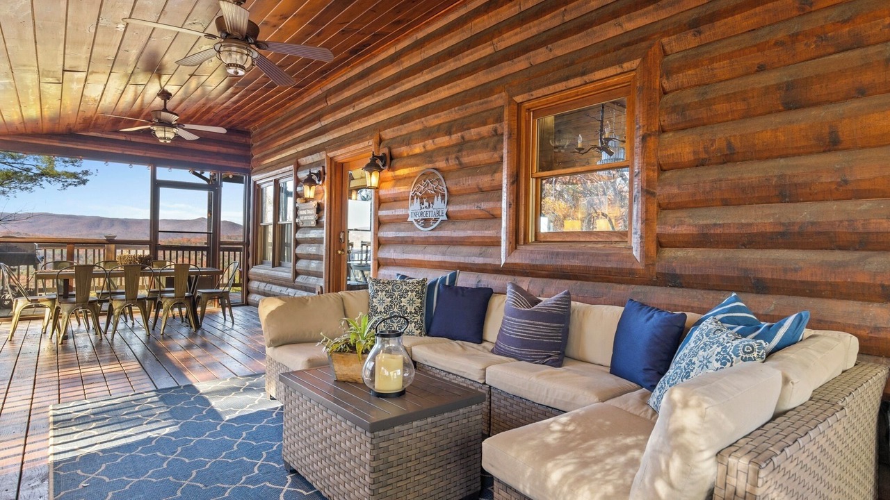 Photo of Outdoor in Cherry Log