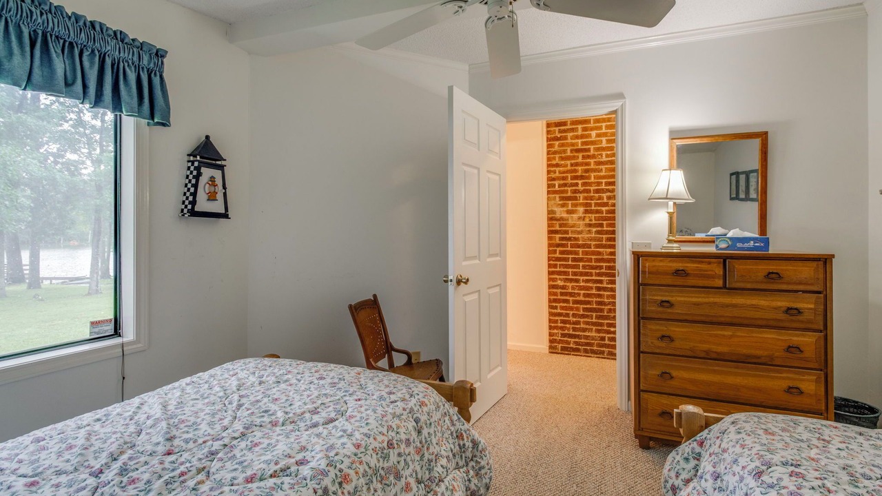 Photo of Bedroom in Chapin