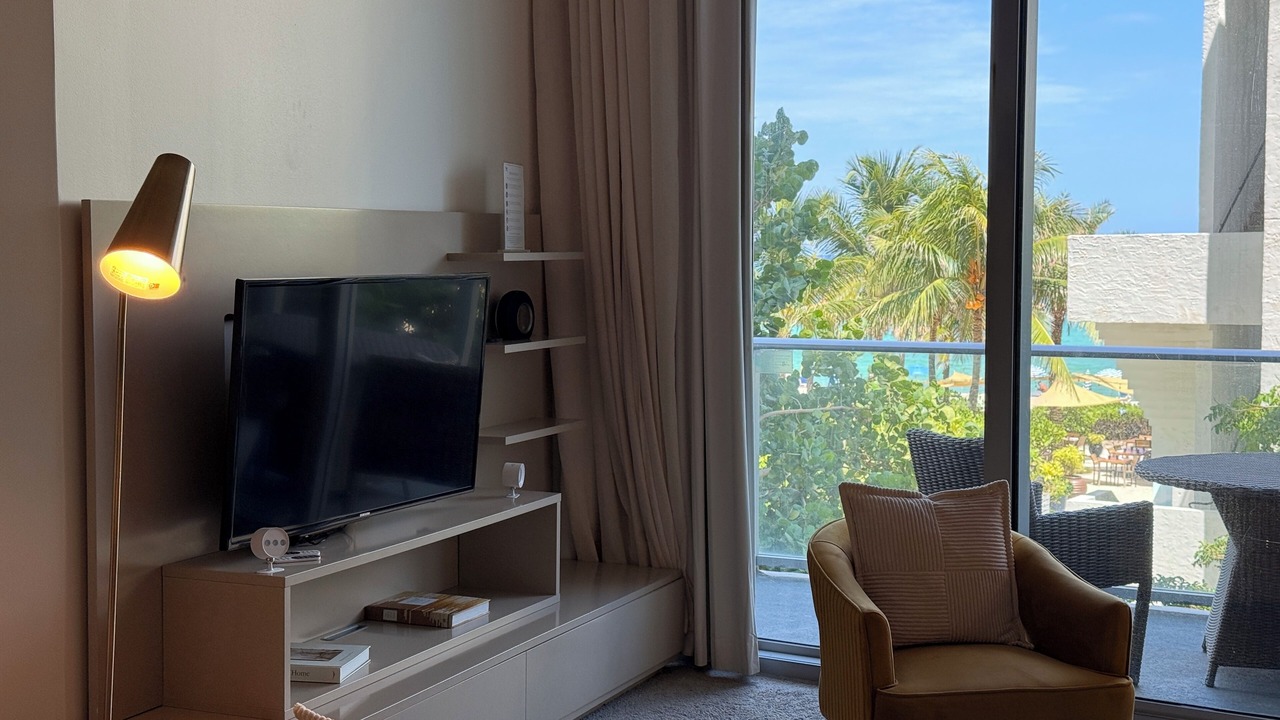 Photo of Livingroom in Hollywood South Central Beach