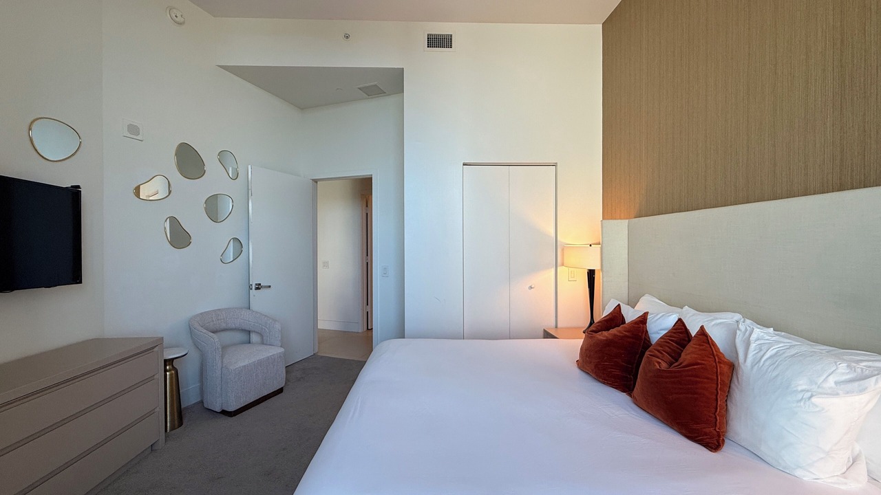 Photo of Bedroom in Hollywood South Central Beach