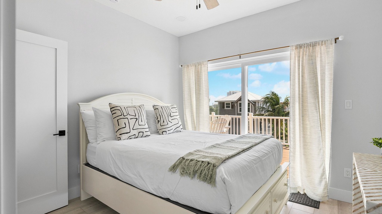 Photo of Bedroom in Bradenton Beach