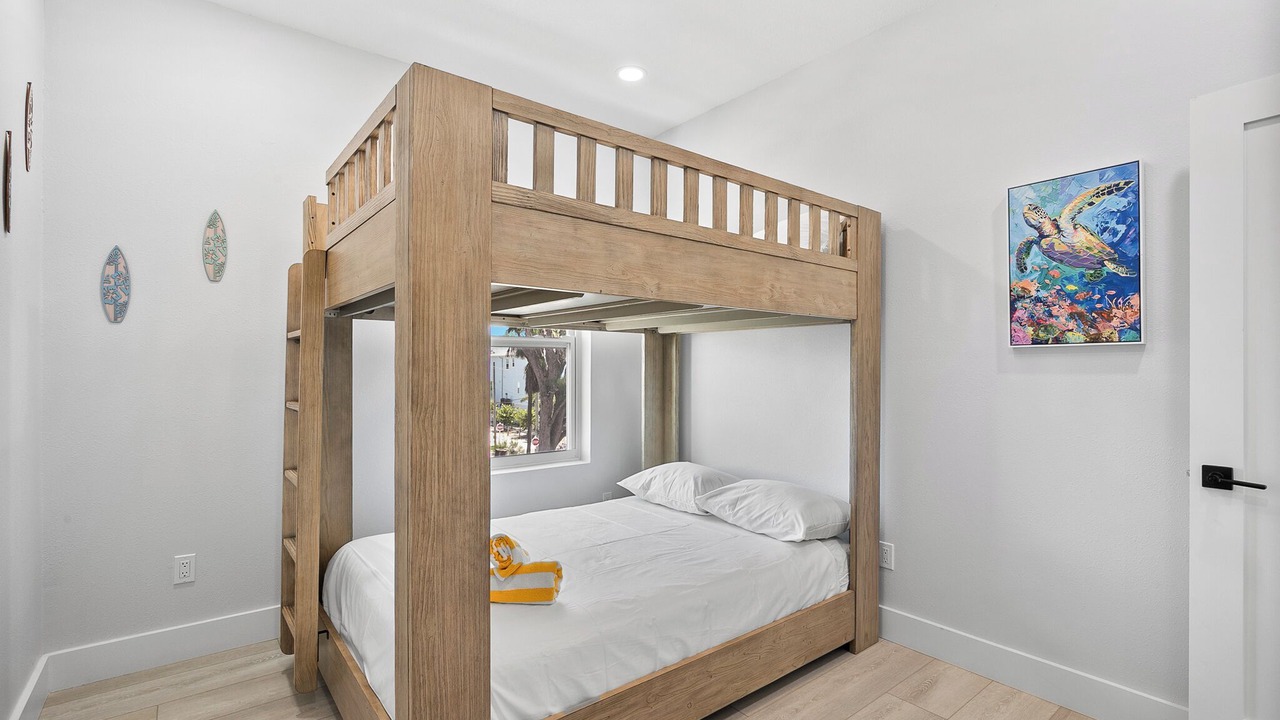 Photo of Bedroom in Bradenton Beach