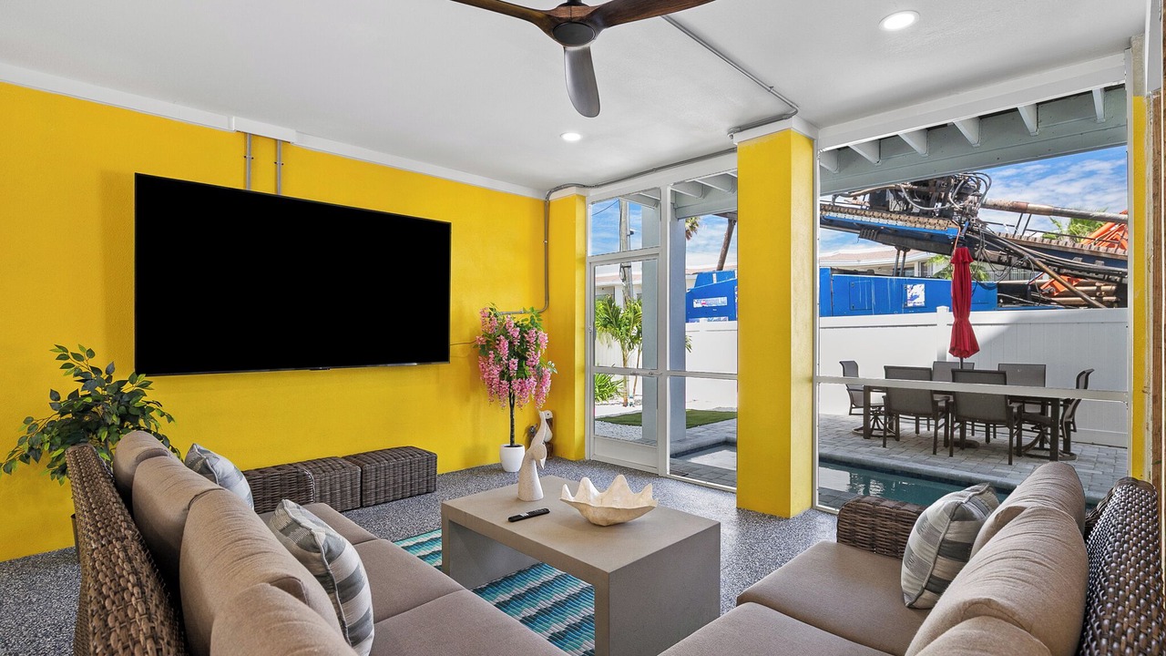 Photo of Livingroom in Bradenton Beach