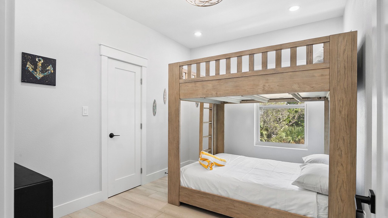 Photo of Bedroom in Bradenton Beach