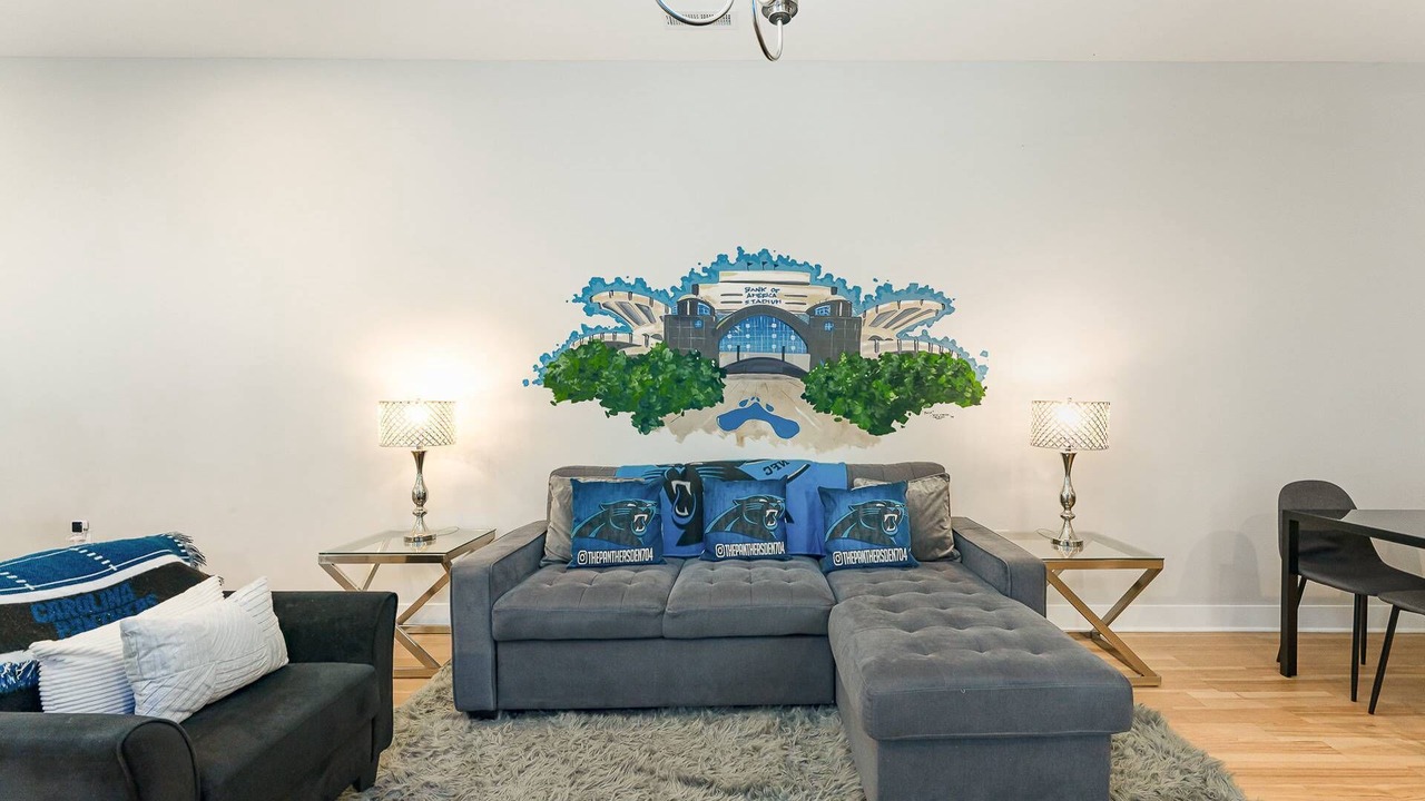 Photo of Livingroom in Third Ward