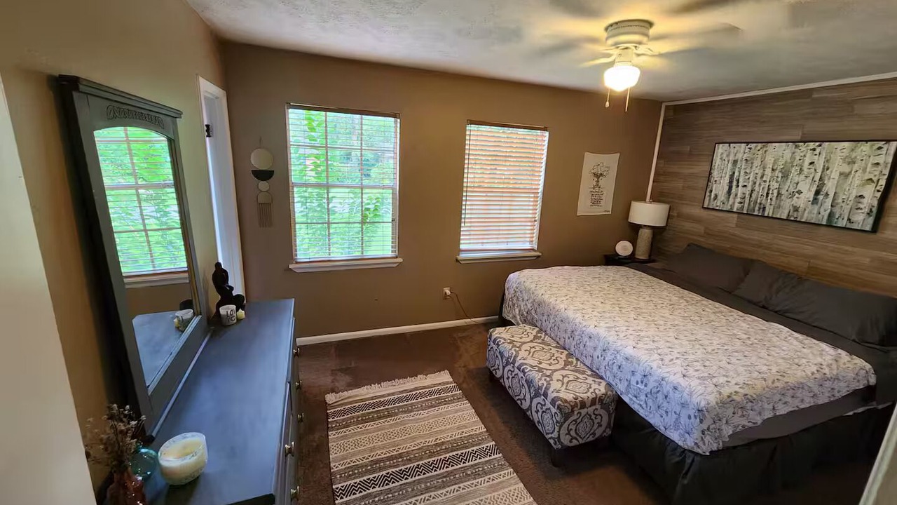 Photo of Bedroom in Tallahassee