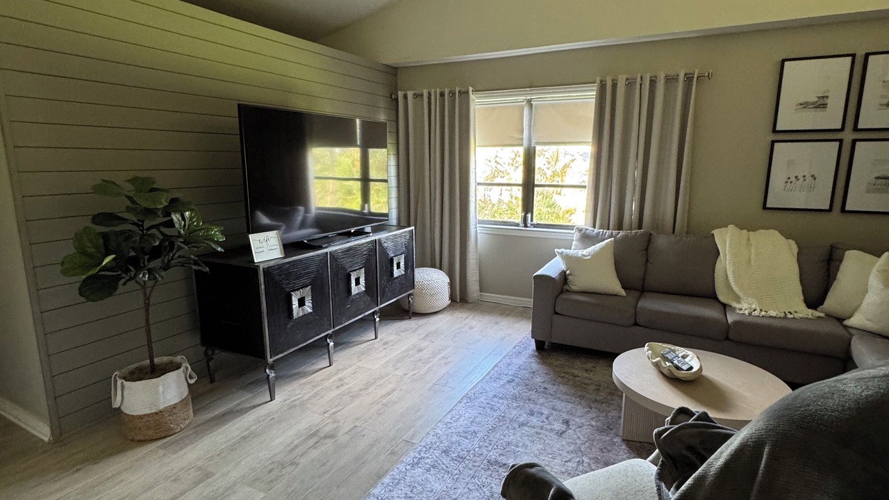 Photo of Livingroom in Pelican