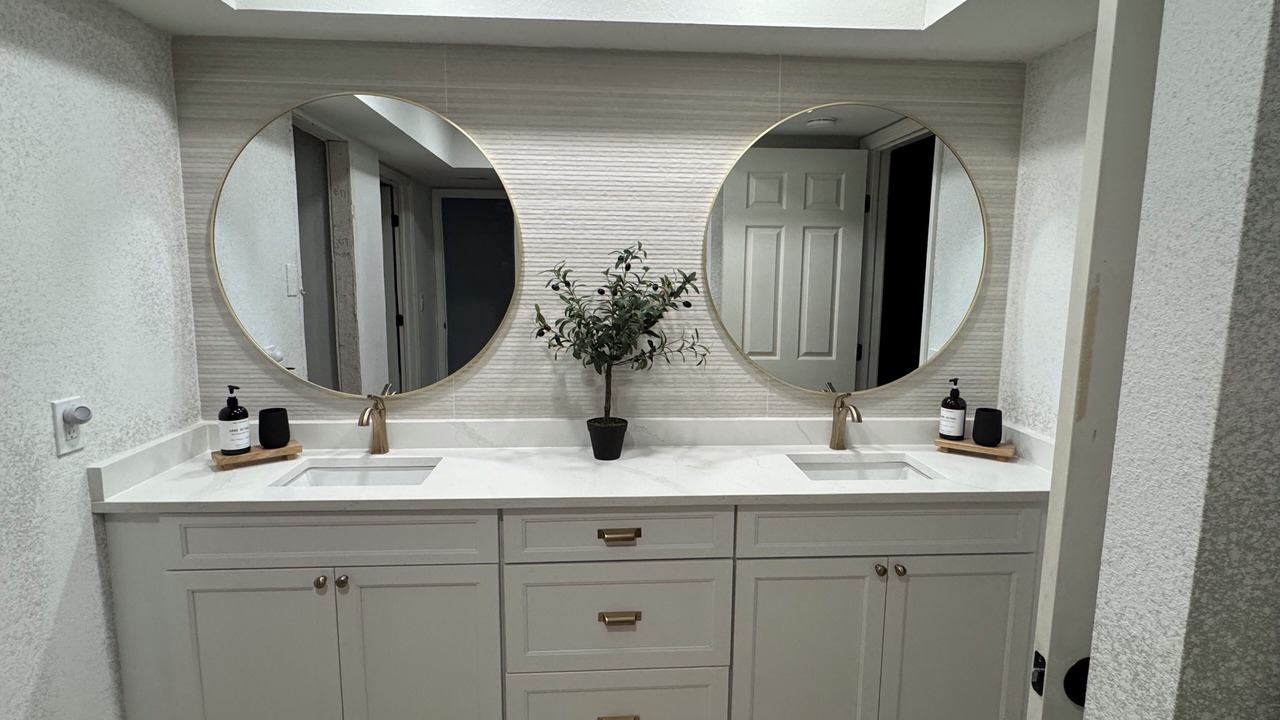 Photo of Bathroom in Pelican
