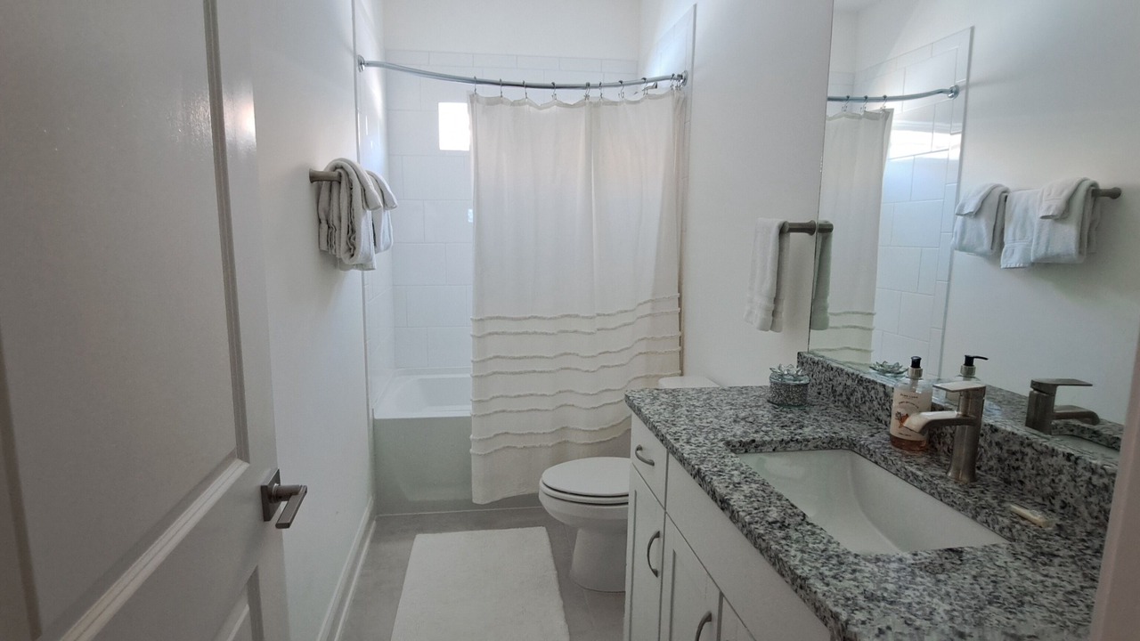 Photo of Bathroom in Green Cove Springs