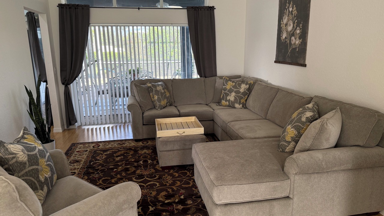 Photo of Livingroom in Spring Hill