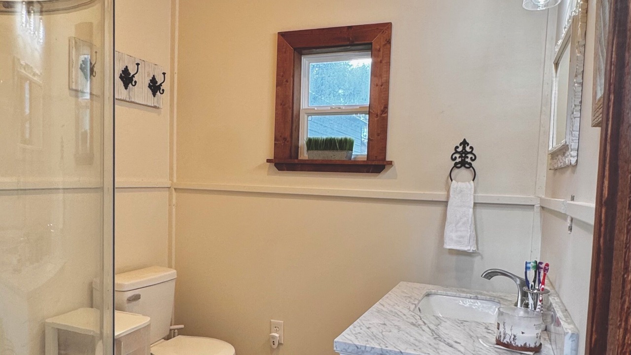 Photo of Bathroom in Reddick