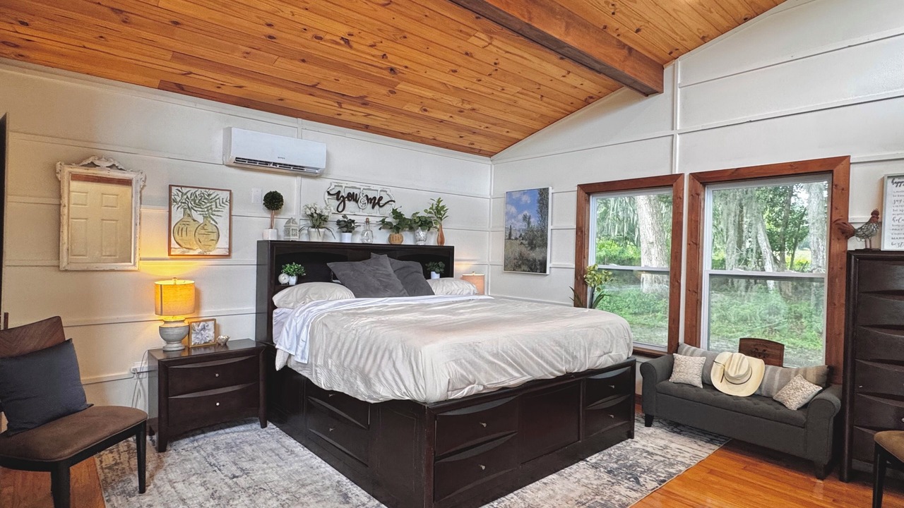 Photo of Bedroom in Reddick