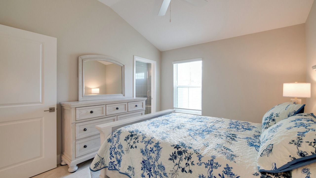 Photo of Bedroom in Candler