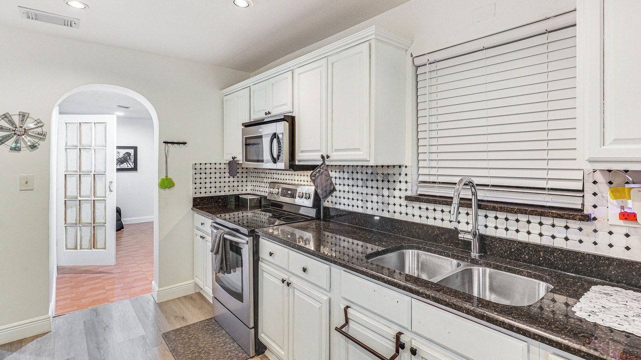Photo of Kitchen in Miami Gardens