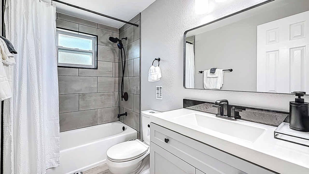 Photo of Bathroom in Pinellas Point