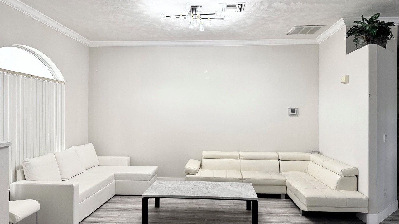 Photo of Livingroom in Fort Myers