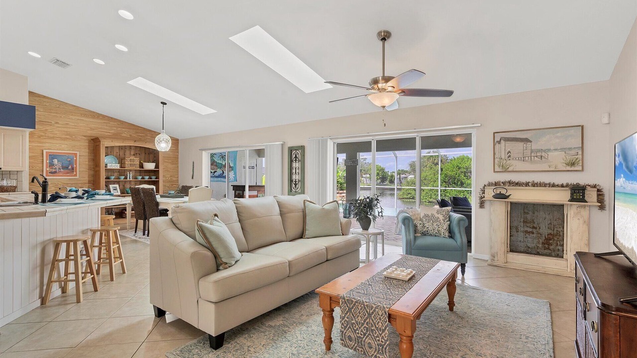 Photo of Livingroom in Fort Myers