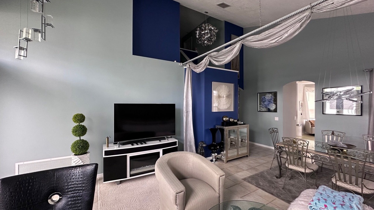 Photo of Livingroom in Southchase