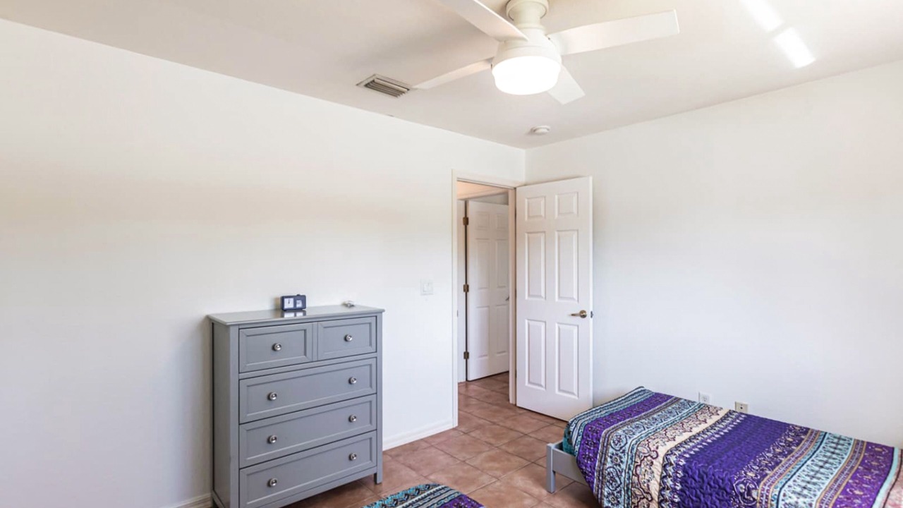 Photo of Bedroom in Saint James City