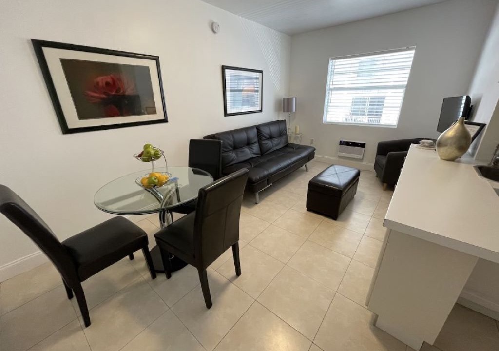 Photo of Livingroom in South Pointe