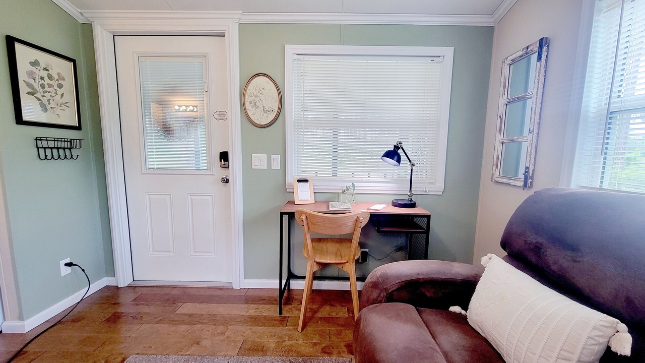 Photo of Livingroom in Jasper