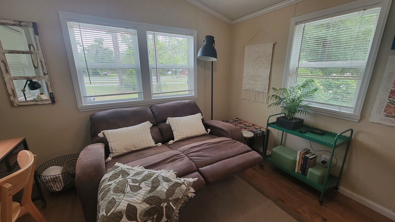 Photo of Livingroom in Jasper