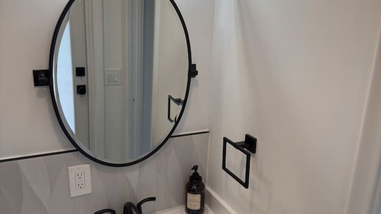 Photo of Bathroom in Lake Clarke Shores