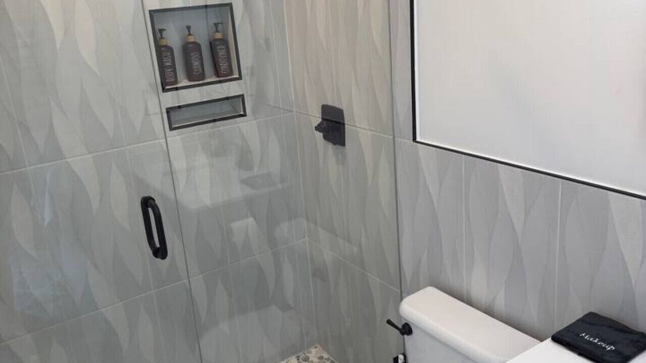 Photo of Bathroom in Lake Clarke Shores