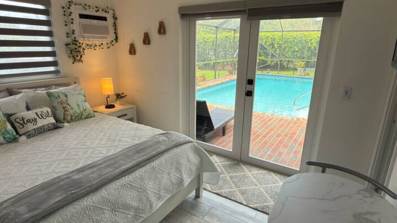 Photo of Bedroom in Lake Clarke Shores