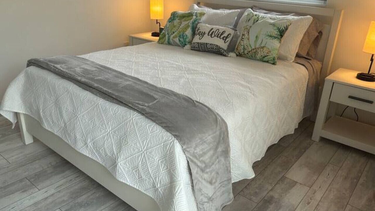 Photo of Bedroom in Lake Clarke Shores