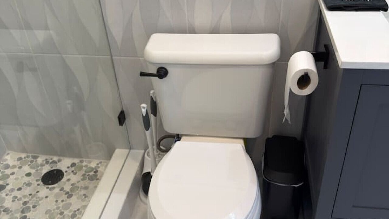 Photo of Bathroom in Lake Clarke Shores