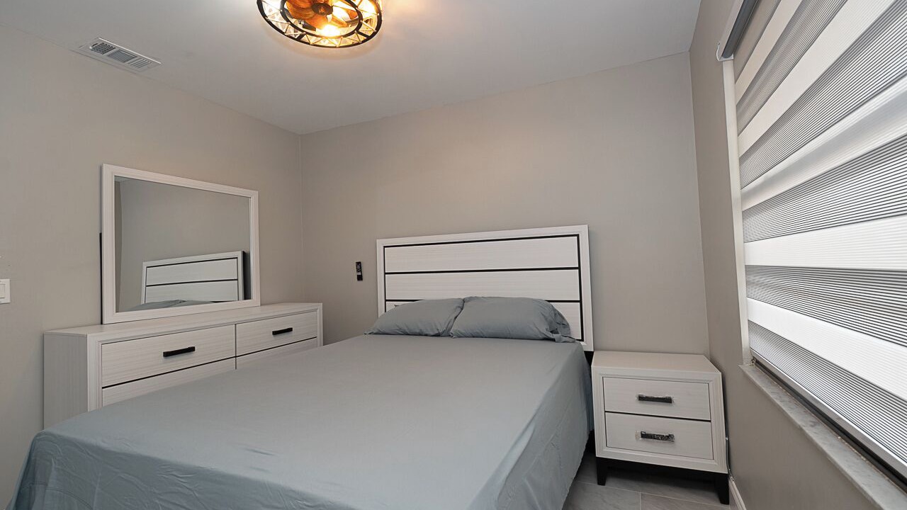 Photo of Bedroom in North Lauderdale