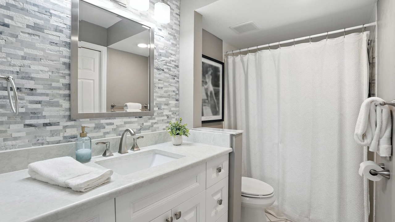 Photo of Bathroom in Hammock Bay