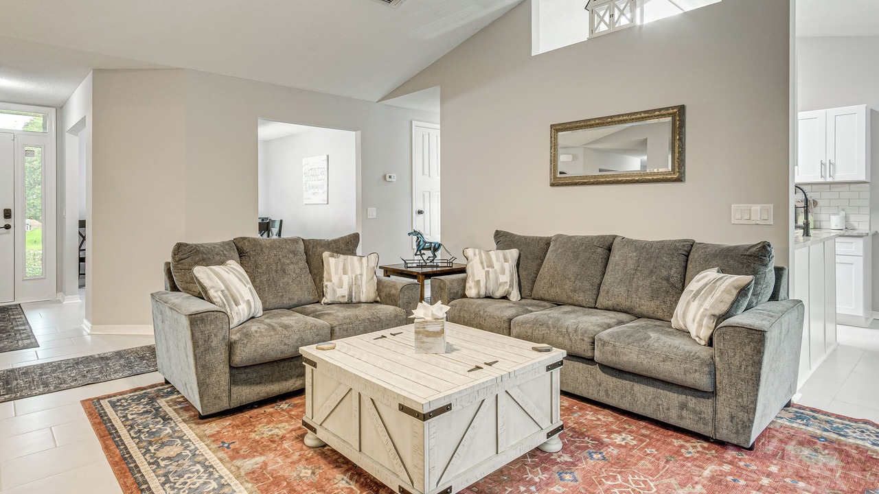 Photo of Livingroom in Gulf Breeze