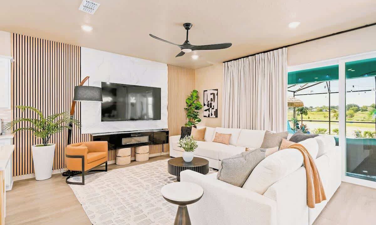 Photo of Livingroom in Four Corners