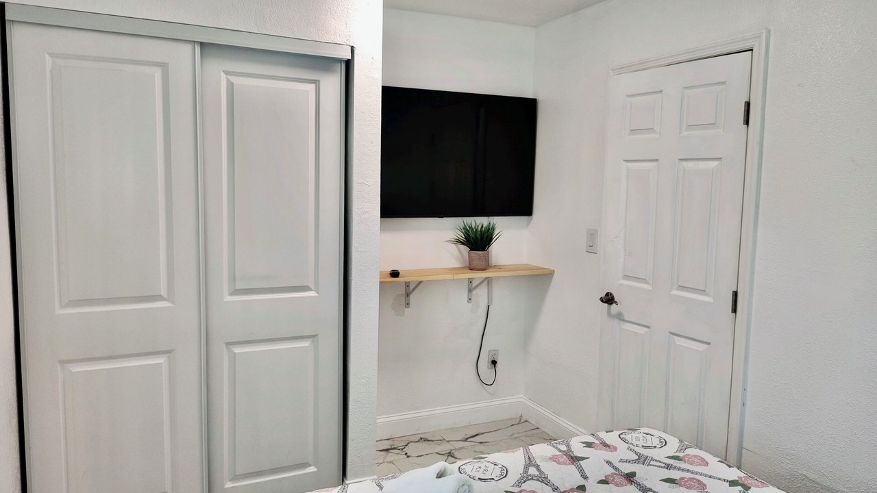 Photo of Bedroom in St. Petersburg - Clearwater