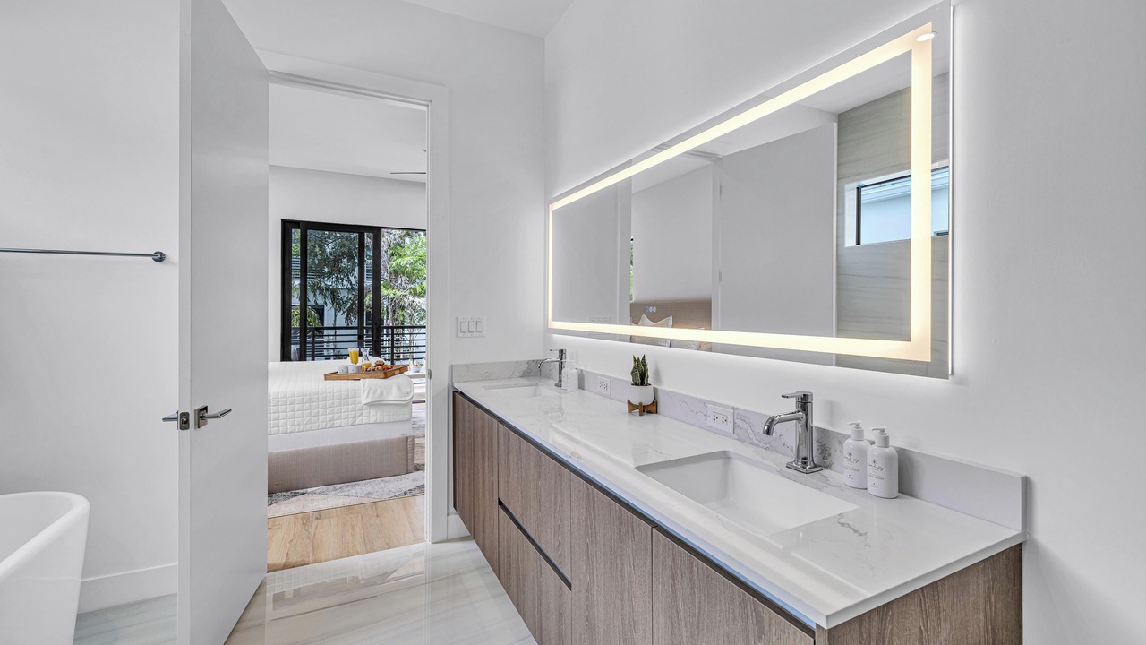 Photo of Bathroom in Harbordale