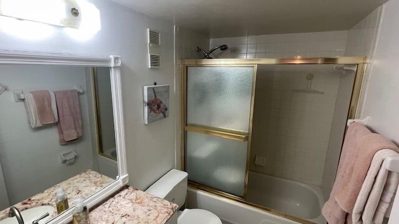 Photo of Bathroom in Point East