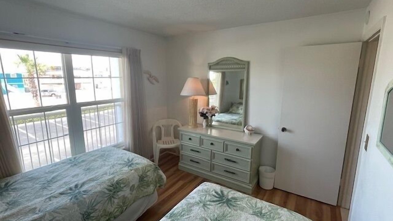 Photo of Bedroom in Point East