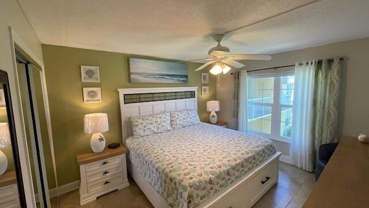 Photo of Bedroom in Point East